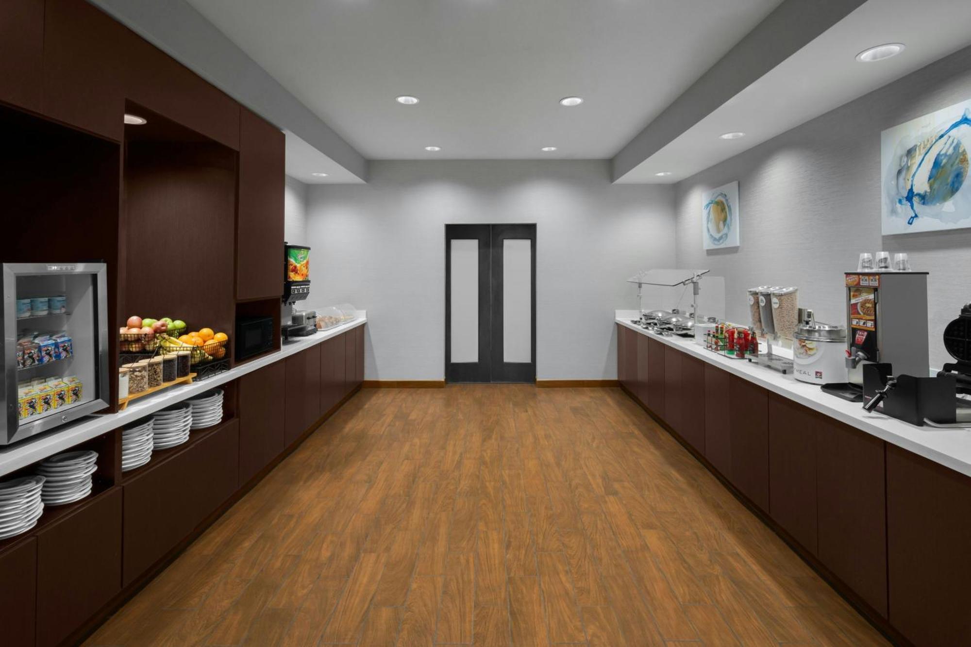 Towneplace Suites By Marriott Carlsbad Exterior photo