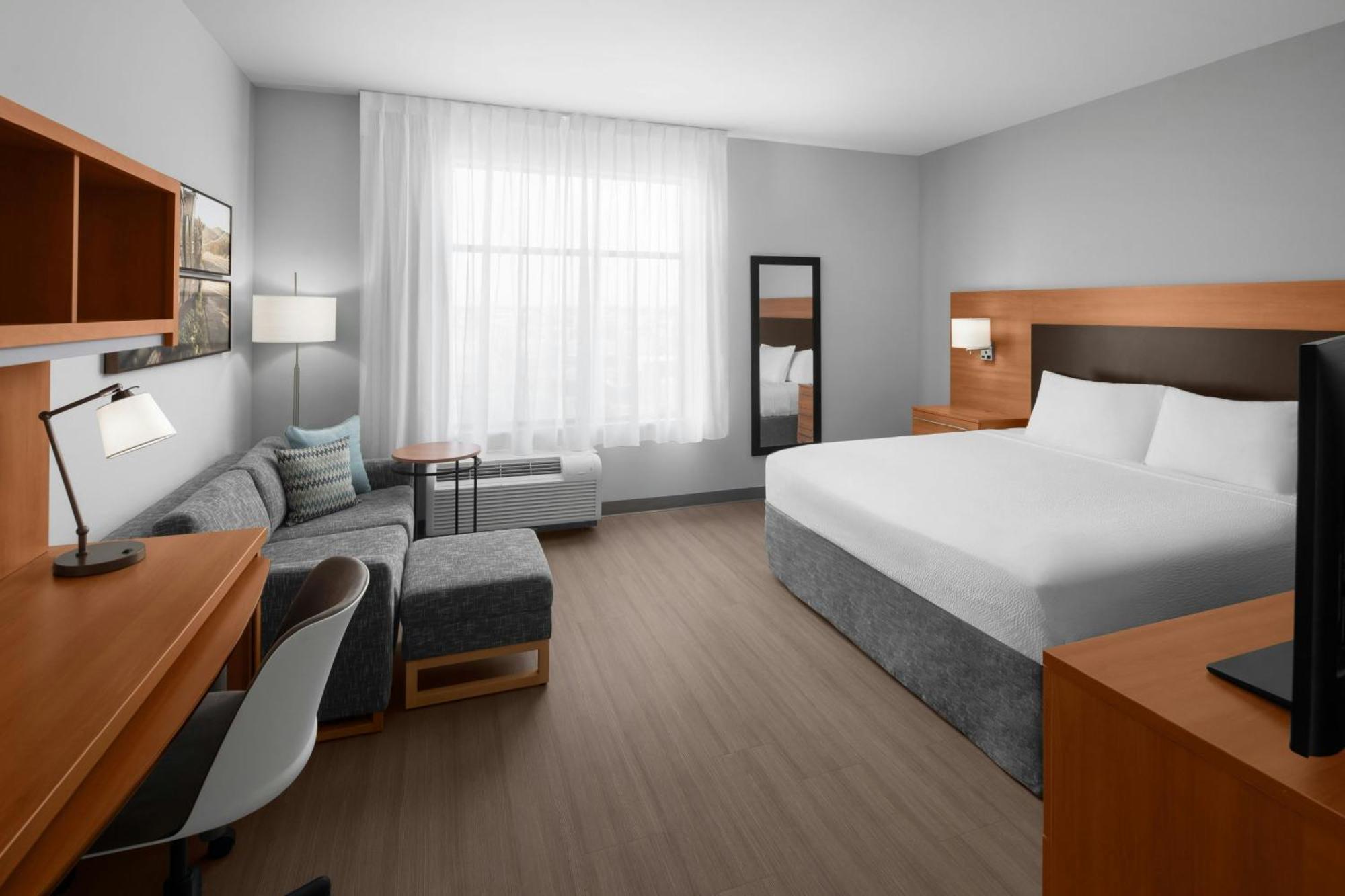Towneplace Suites By Marriott Carlsbad Exterior photo